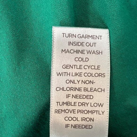 Avenue Womens A-Line Tunic Size 18/20 Green Short Sleeve Smocked Shoulders New - Picture 6 of 6